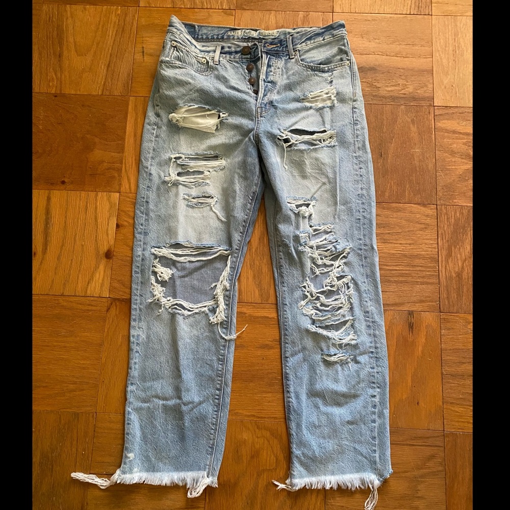 American Eagle distressed 90s boyfriend jeans.